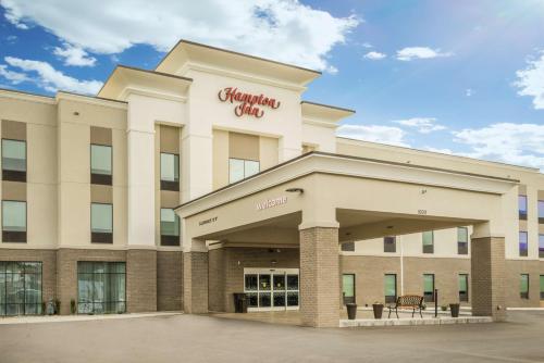 Hampton Inn Newport - Hotel