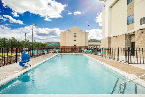 Hampton Inn Newport in Newport, USA