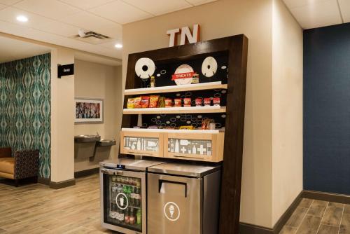 Hampton Inn Newport in Newport, USA