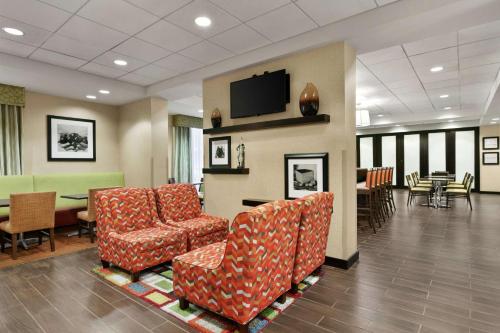 Hampton Inn Washington-Dulles International Airport South