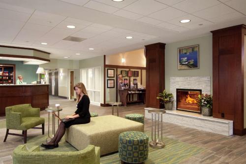 Hampton Inn & Suites Providence-Warwick Airport