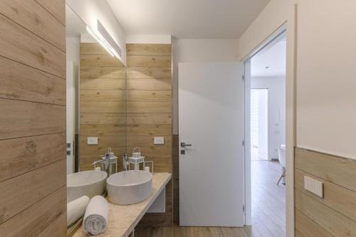 Stunning Capo Falcone Charming Apartments 1 Bedroom prem Apt sleeps 4 child