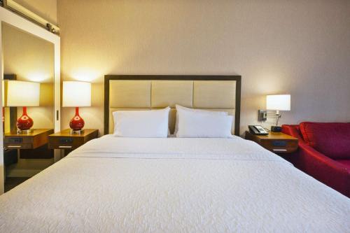 Hampton Inn By Hilton And Suites Providence/Warwick-Airport