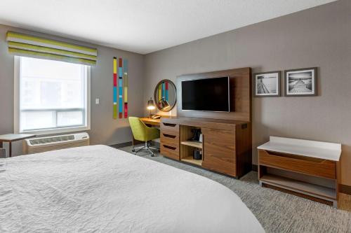 Hampton Inn & Suites Edmonton/West