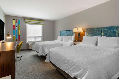 Hampton Inn & Suites Edmonton/West