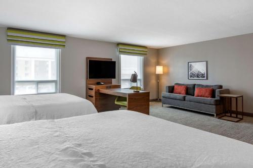 Hampton Inn & Suites Edmonton/West