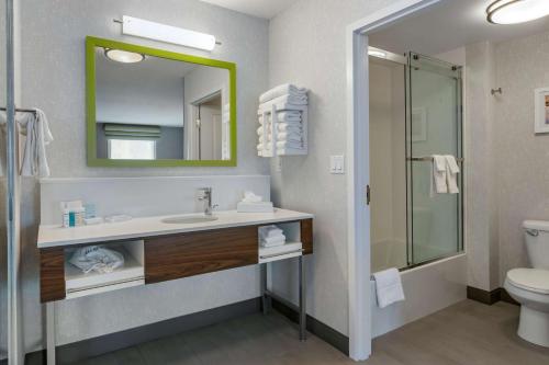 Hampton Inn & Suites Edmonton/West