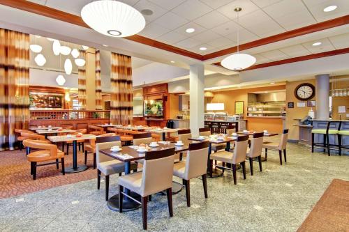 Hilton Garden Inn Ottawa Airport