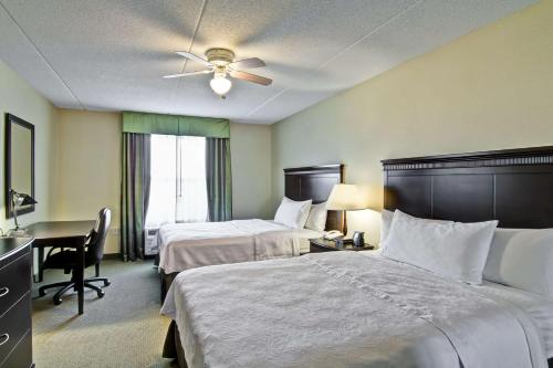 One-Bedroom Suite with Two Queen Beds - Disability Access/Non-Smoking