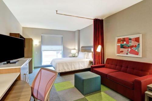 Home2 Suites by Hilton Montreal Dorval near สนามบินนานาชาติมอนทรีออล ไพร์รี เอลเลียต ทรูโด