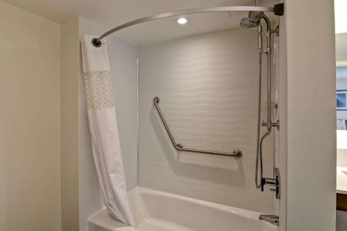 King Room - Disability Access/Non-Smoking image 4