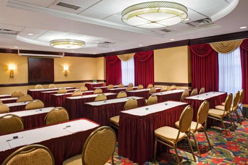 Hampton Inn & Suites by Hilton Toronto Airport, Mississauga (zdjęcie 8)