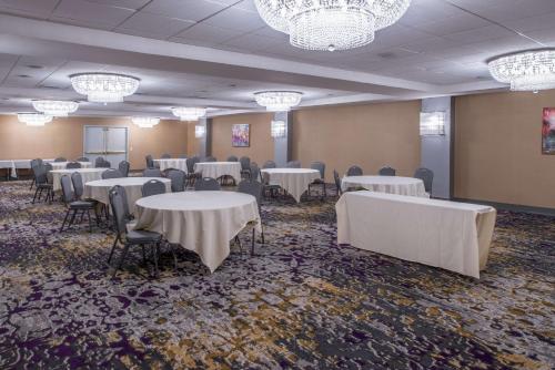 DoubleTree by Hilton Utica