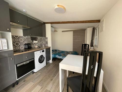 Studio au calme climatisé avec terrasse gîte à louer Cardan