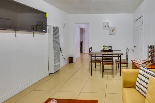 Los Angeles Vacation Rental 9 Mi to Downtown! in Los Angeles, USA