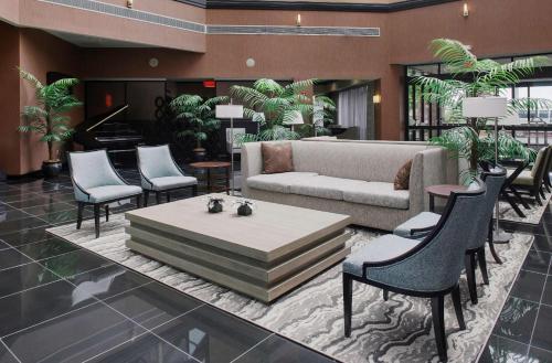 DoubleTree Suites by Hilton Bentonville, Бентонвилл