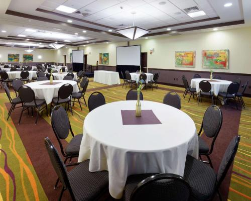 Hilton Garden Inn Springfield - image 10