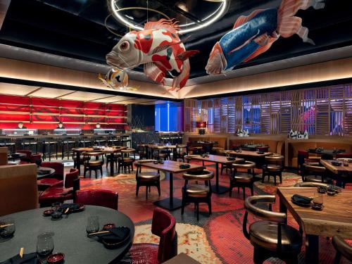 Las Vegas Hilton At Resorts World, Las Vegas (photo 11)