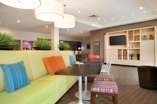 Home2 Suites by Hilton Charlotte Airport