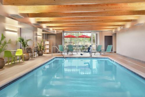 Home2 Suites by Hilton Harrisburg North - image 6