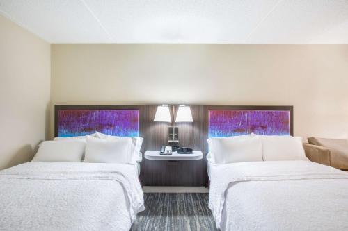 2 double beds