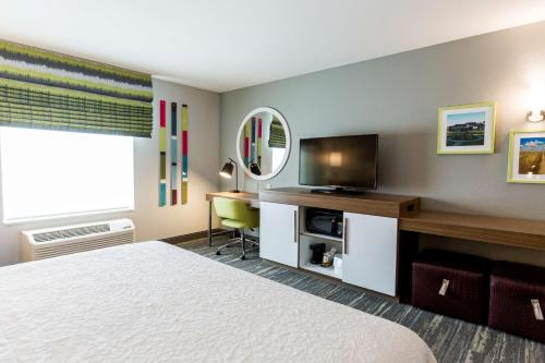 Hampton Inn Bismarck - image 6