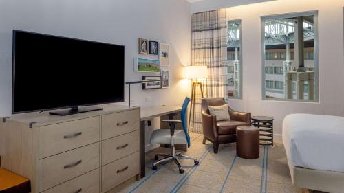 Hilton Austin Airport - image 14