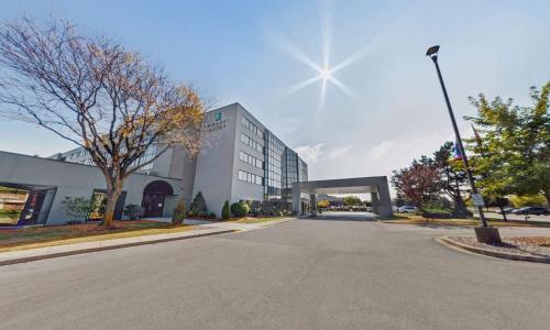 Embassy Suites by Hilton Milwaukee Brookfield in Brookfield, USA