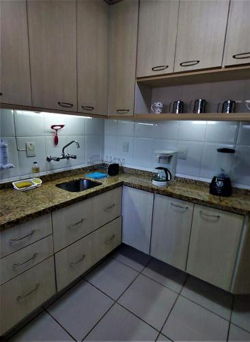 廚房, AP104 - Apartamento Completo, 3 quartos confortáveis (AP104 - Apartamento Completo, 3 quartos confortaveis) in 雅爾丁伊圖薩巴拉