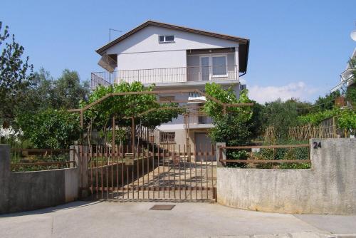 Apartment Vallelunga, Pula (photo 2)