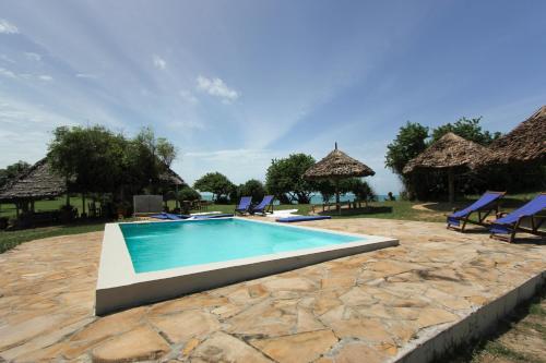 Peldbaseins, Pangani Cliffs Lodge in Pangani