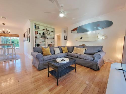 Surf House - Paddleboards - Canoes -1 Mile To Wilton Manors - Fort Lauderdale, FL