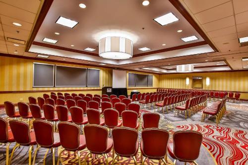 DoubleTree By Hilton Chicago Alsip