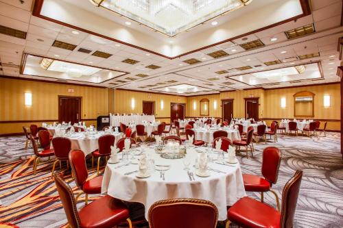 DoubleTree by Hilton Chicago/Alsip - image 11