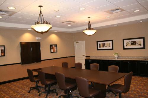 Meeting room / ballrooms, Hampton Inn & Suites Barstow in Barstow (CA)