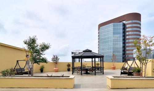 Embassy Suites Nashville - at Vanderbilt - image 11