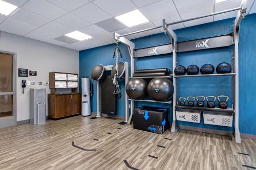 Hampton Inn and Suites by Hilton Canal Winchester Columbus - 피트니스 센터