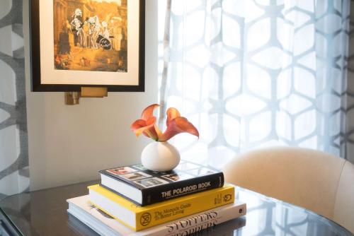 King Room with City View image 6