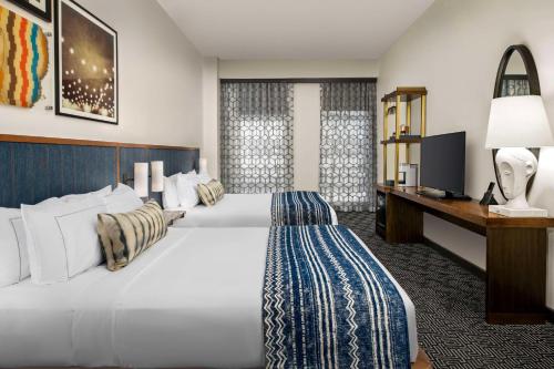 Troubadour Hotel New Orleans Tapestry Collection by Hilton