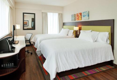 Hilton Garden Inn Pittsburgh Downtown - image 8