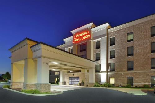 Hampton Inn & Suites - Elyria - Hotel