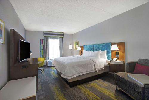 Hampton Inn & Suites Augusta West - image 27