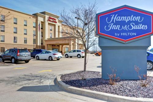 Hampton Inn and Suites Peoria at Grand Prairie