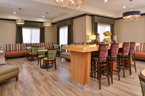 Hampton Inn Van Horn - image 10