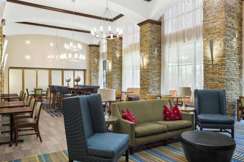 Hampton Inn by Hilton Columbus South Fort Benning - 로비