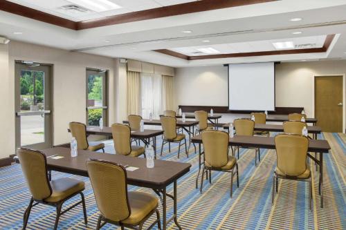 Hampton Inn by Hilton Columbus South Fort Benning - 회의실/연회장