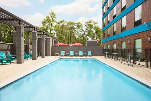 Home2 Suites by Hilton Pensacola I 10 Pine Forest Road, FL