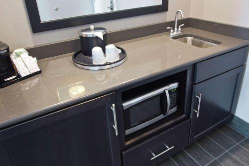 مطبخ, هامبتون إن آند سويتس كولومبوس/يونيفيرسيتي إريا (Hampton Inn & Suites Columbus/University Area) in Clintonville