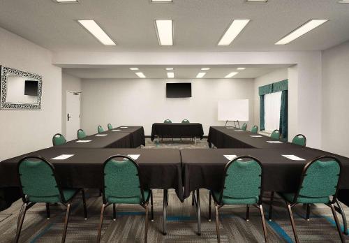 Hampton Inn Covington/Mandeville - image 7