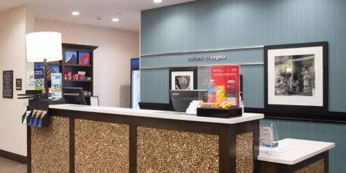 Hampton Inn & Suites East Gate Regina